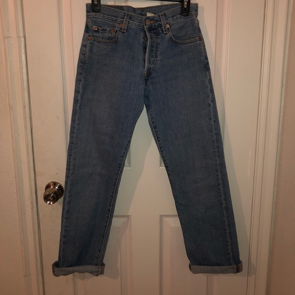 Levi’s vintage mom jeans